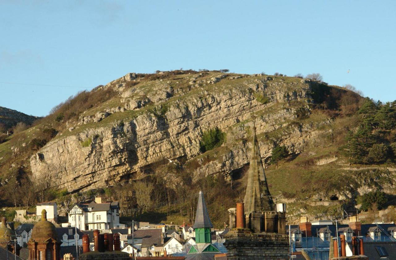 Cedar House, Formerly Shamrock House Llandudno Bagian luar foto